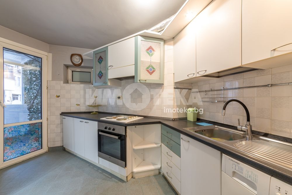 Продава 3-СТАЕН, гр. Варна, Лятно кино Тракия, снимка 2 - Апартаменти - 53869902