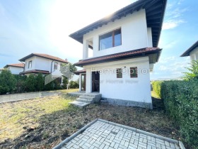 Casa Ajeloy, región Burgas 2