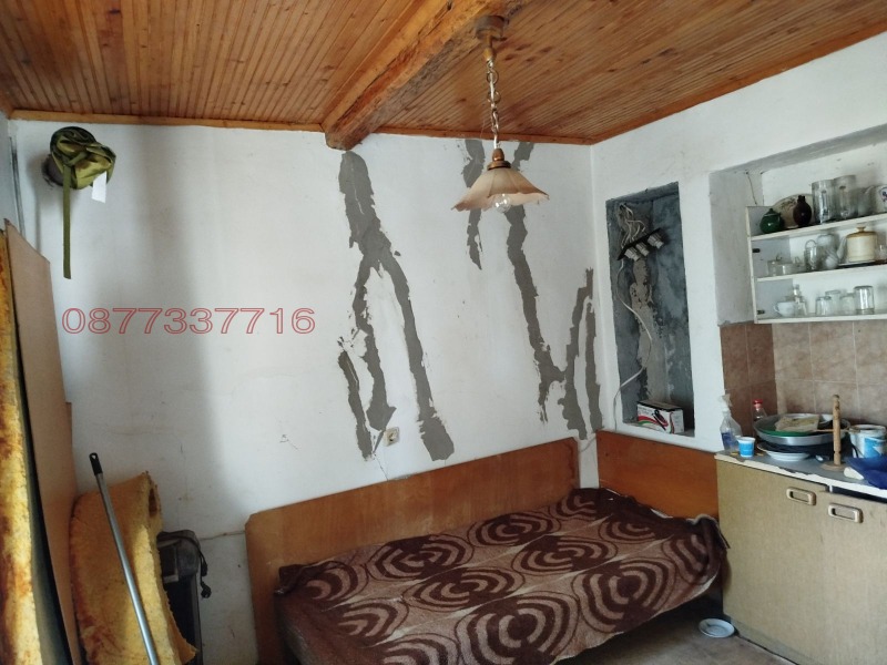 Продава КЪЩА, с. Тодоричене, област Ловеч, снимка 4 - Къщи - 52779214