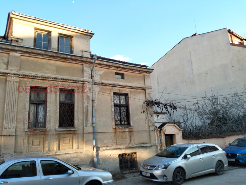 Продава КЪЩА в град Пазарджик, Център - 60 кв.м / 165 000 € » 322 711.95 лв.
