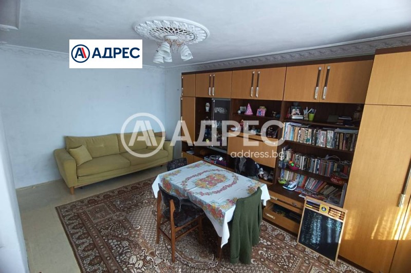 Продава 3-СТАЕН, гр. Разград, Център, снимка 2 - Апартаменти - 53091620