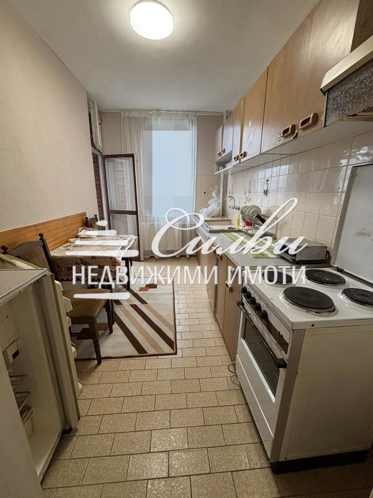 Продава 3-СТАЕН, гр. Шумен, Център, снимка 7 - Апартаменти - 55011006