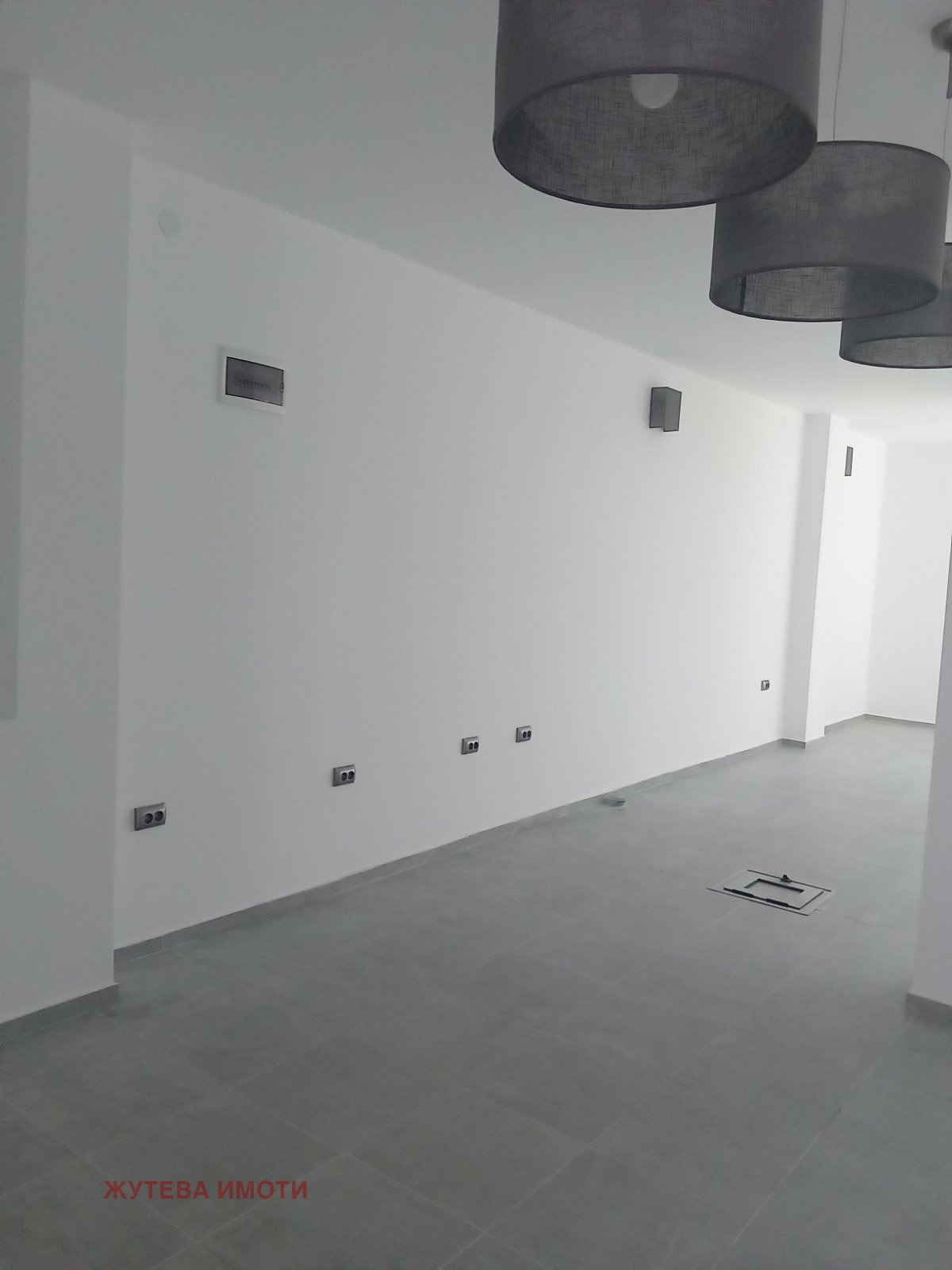 Продава МАГАЗИН, гр. Хисаря, област Пловдив, снимка 2 - Магазини - 51588187