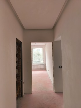 3 bedroom Strelbishte, Sofia 11