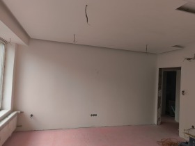3 bedroom Strelbishte, Sofia 14