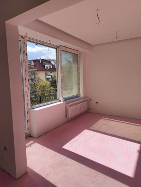 3 bedroom Strelbishte, Sofia 6