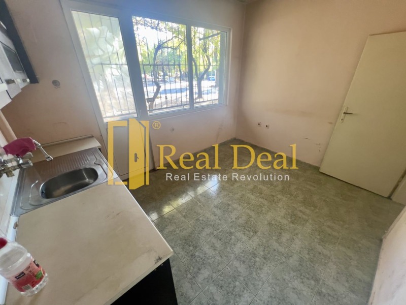 For Sale  1 bedroom Plovdiv , Kamenitsa 1 , 62 sq.m | 44235356 - image [7]