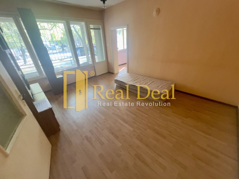 For Sale  1 bedroom Plovdiv , Kamenitsa 1 , 62 sq.m | 44235356