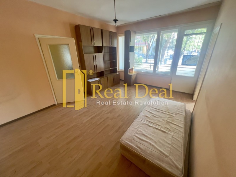 For Sale  1 bedroom Plovdiv , Kamenitsa 1 , 62 sq.m | 44235356 - image [2]