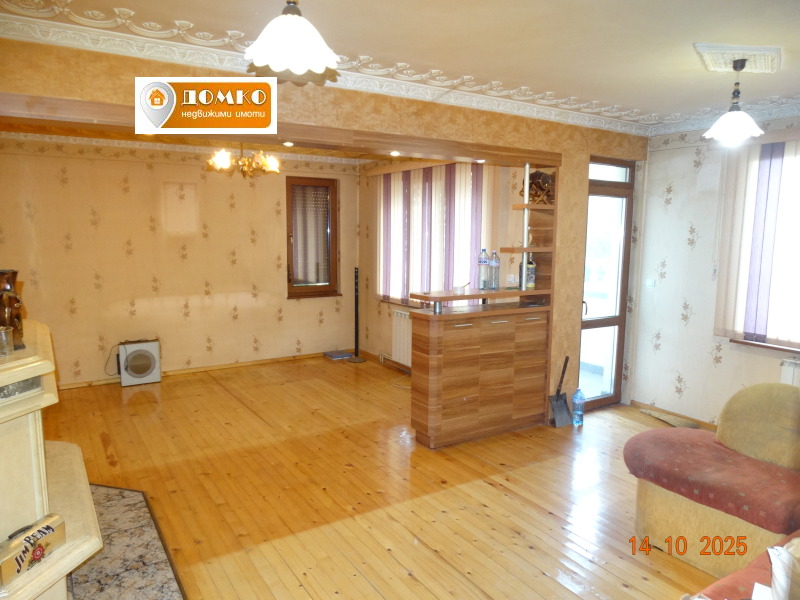 Продава 3-СТАЕН, град Пазарджик, Руски • 108000 € / 211229.64 лв. • 21382914 1