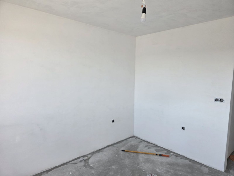 Продава 3-СТАЕН, гр. Пловдив, Остромила, снимка 3 - Апартаменти - 53107467