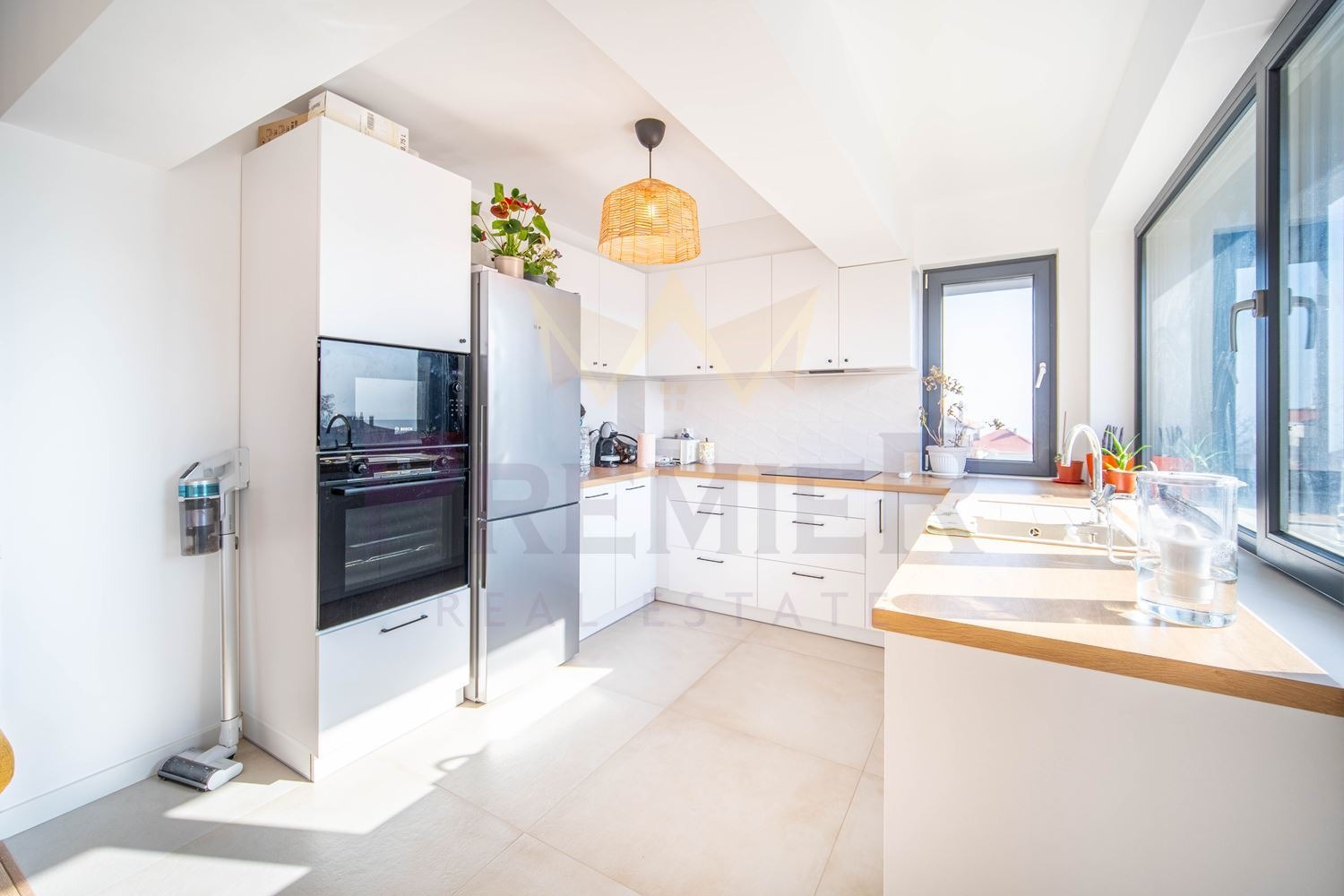 Продава 3-СТАЕН, гр. Варна, Галата, снимка 5 - Апартаменти - 54187073