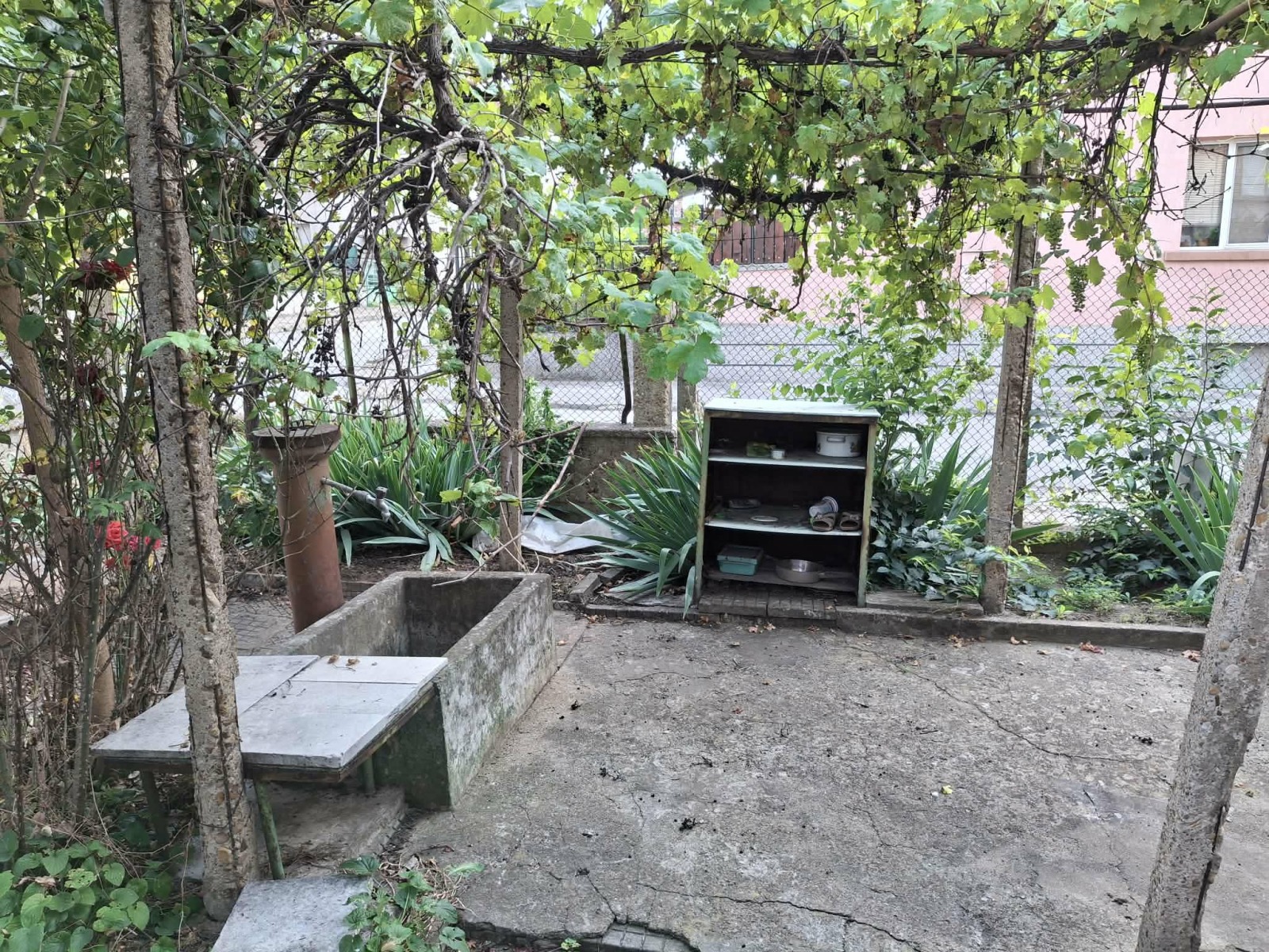 Продава ЕТАЖ ОТ КЪЩА, гр. Плевен, Широк център, снимка 2 - Етаж от къща - 55129651