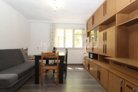 1 chambre Kyutchouk Parij, Plovdiv 1