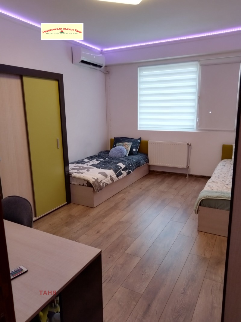 Na prodej  2 ložnice Pernik , Teva , 101 m2 | 89103853 - obraz [9]