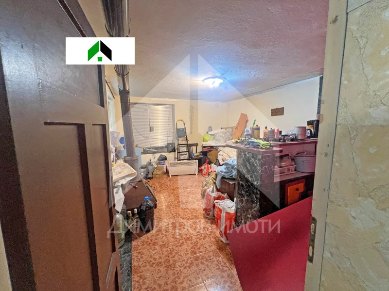 Продава КЪЩА, гр. Нови пазар, област Шумен, снимка 5 - Къщи - 52939058