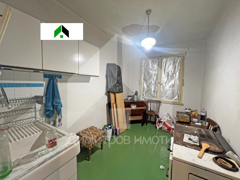 Продава КЪЩА, гр. Нови пазар, област Шумен, снимка 13 - Къщи - 52939058