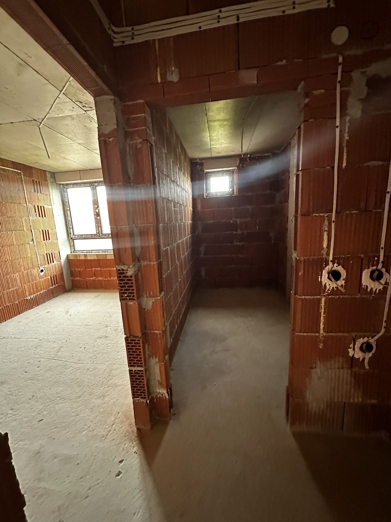 Продава 2-СТАЕН, гр. Пловдив, Прослав, снимка 2 - Апартаменти - 53707974