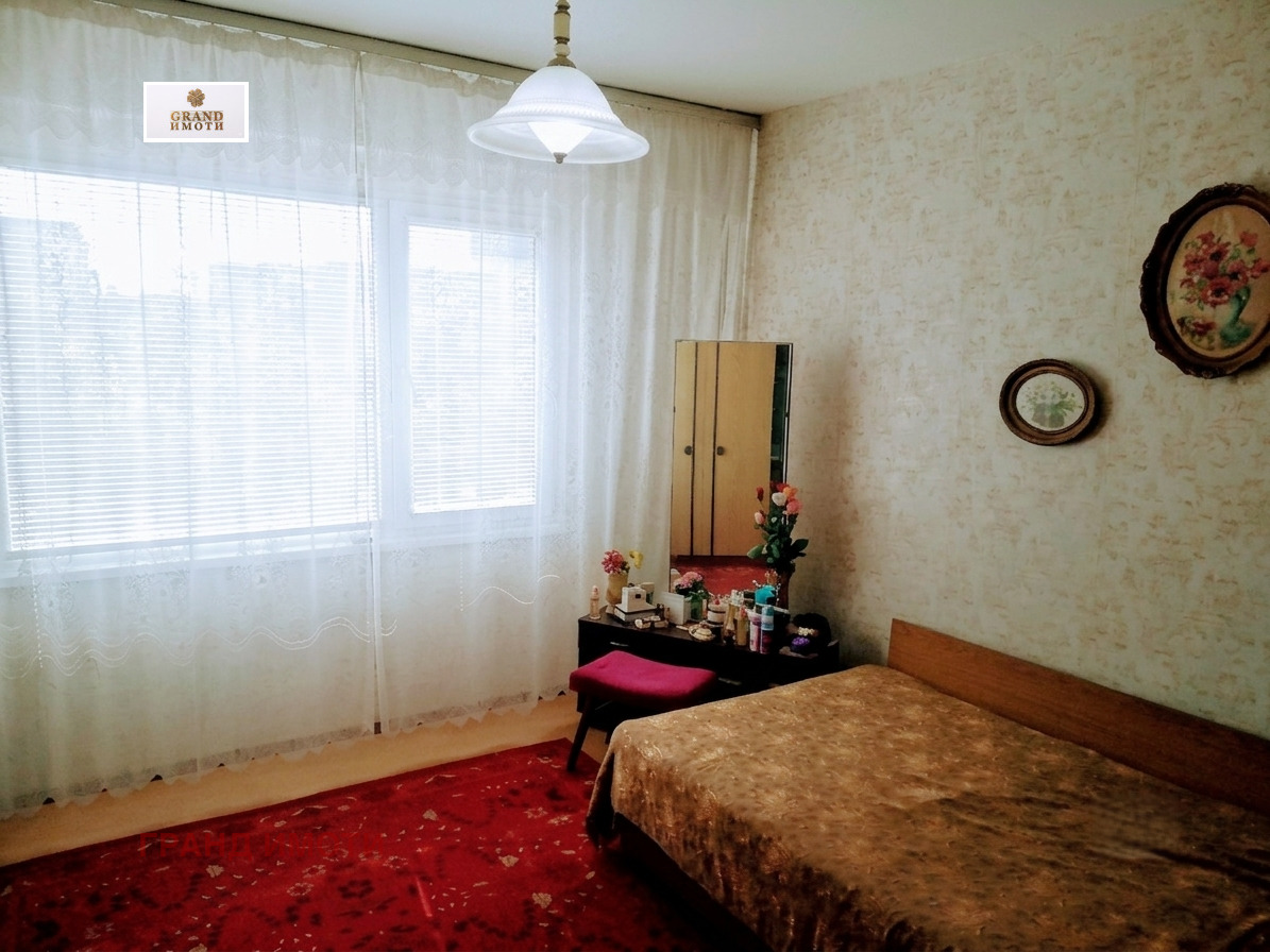 Продава 4-СТАЕН, гр. Русе, Чародейка - Юг, снимка 4 - Апартаменти - 55086036