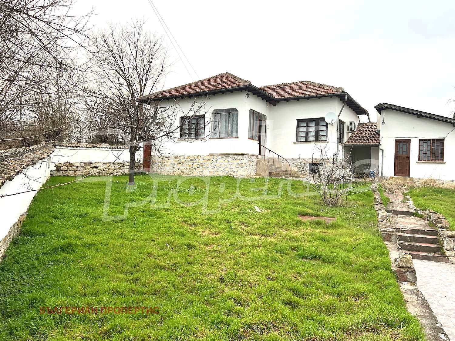 Продава КЪЩА, с. Каранци, област Велико Търново, снимка 2 - Къщи - 52140539