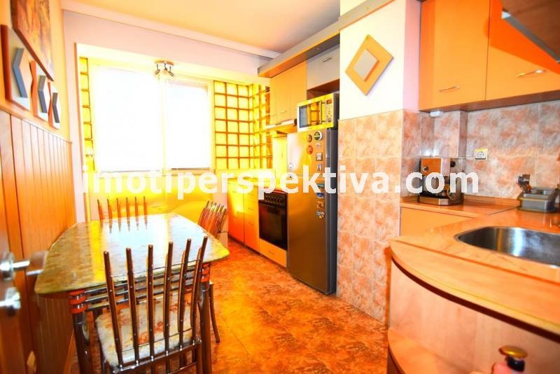 Продава 3-СТАЕН, гр. Пазарджик, Център, снимка 12 - Апартаменти - 53871228