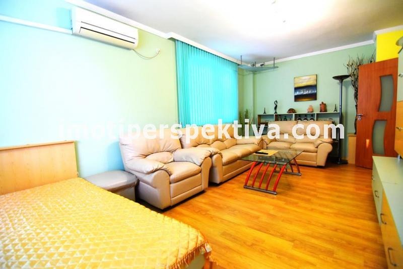 Продава 3-СТАЕН, гр. Пазарджик, Център, снимка 3 - Апартаменти - 53871228