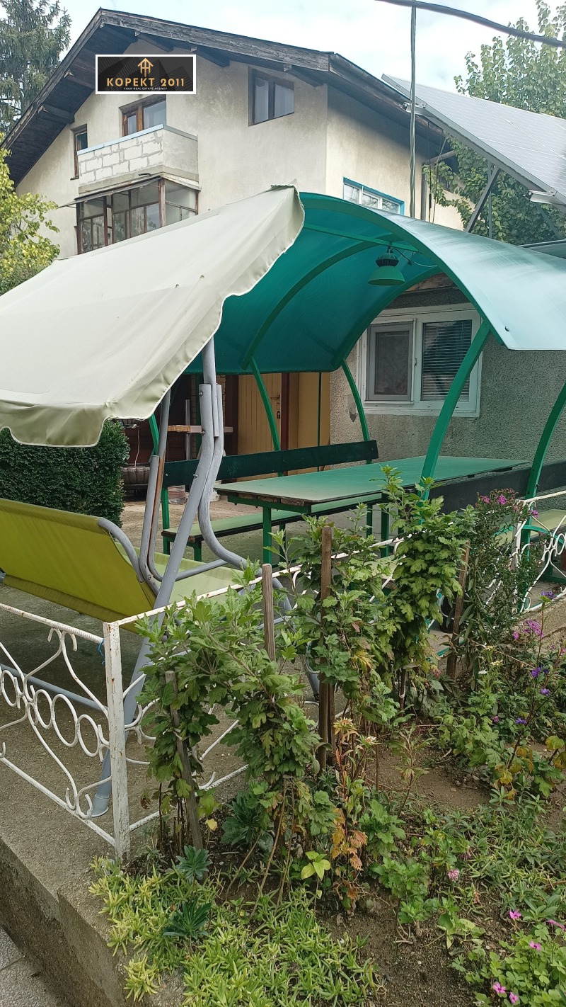 Продава ЕТАЖ ОТ КЪЩА, град Русе, Дружба 2 • 90000 € / 176024.70 лв. • 59460121 1