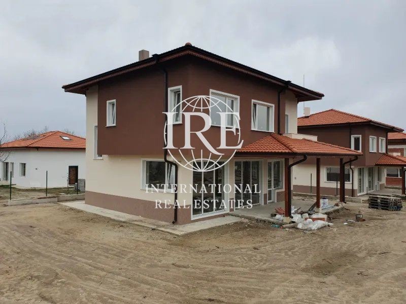 Продава КЪЩА, с. Приселци, област Варна, снимка 5 - Къщи - 53151797