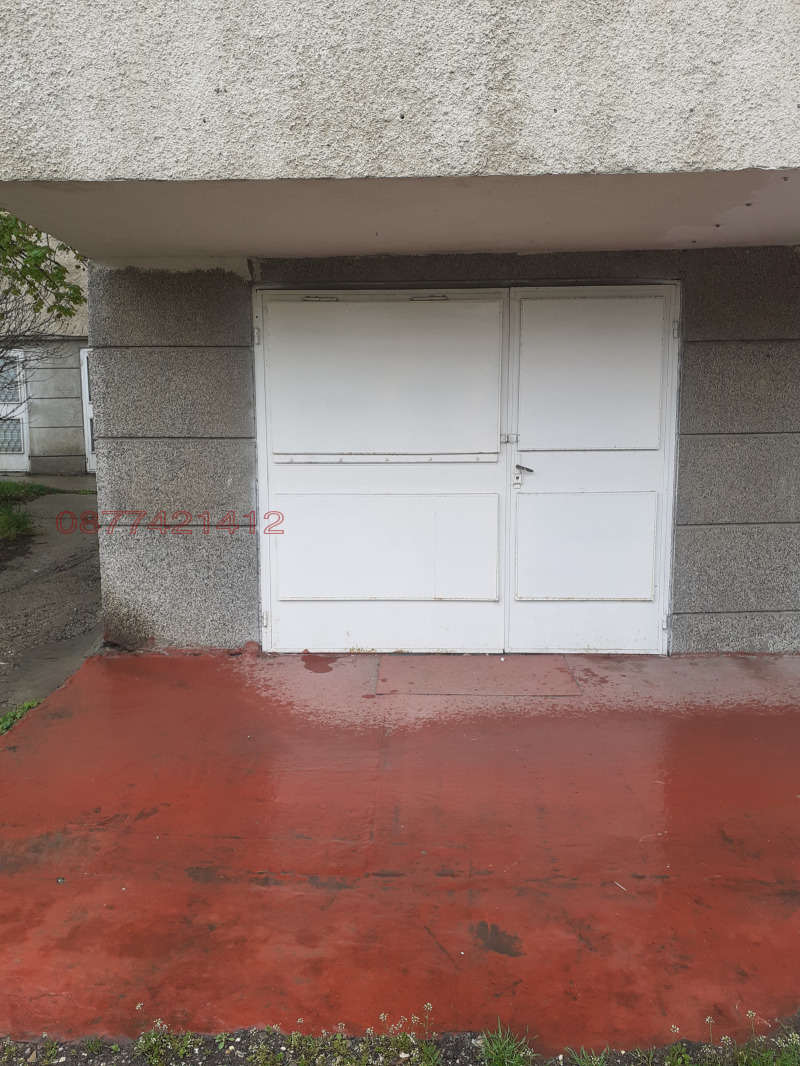 Продава ГАРАЖ, ПАРКОМЯСТО, гр. Русе, Чародейка - Юг