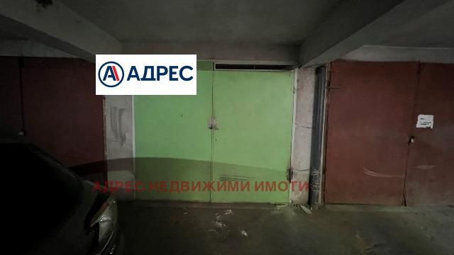 Te koop  Garage Stara Zagora , Tsentar , 17 m² | 84053023