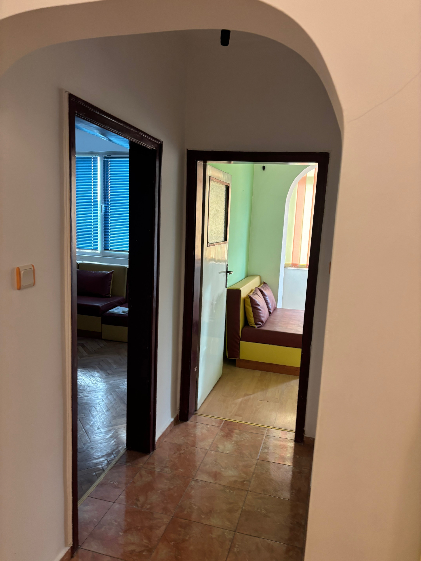 Продава 3-СТАЕН, гр. Стара Загора, Център, снимка 2 - Апартаменти - 54193029