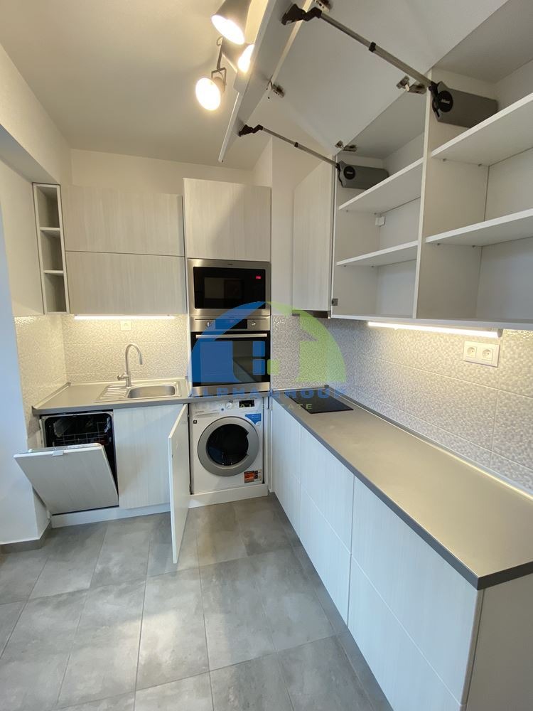 Продава 2-СТАЕН, гр. София, Изток, снимка 2 - Апартаменти - 55528355