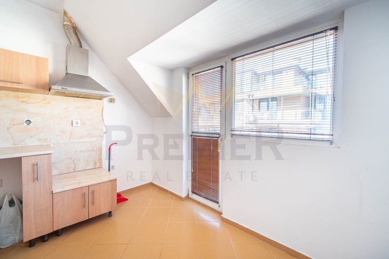 Продава 3-СТАЕН, гр. Варна, Лятно кино Тракия, снимка 4 - Апартаменти - 52193270