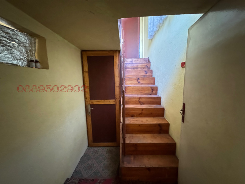 Продава КЪЩА, с. Мараш, област Шумен, снимка 10 - Къщи - 52781914