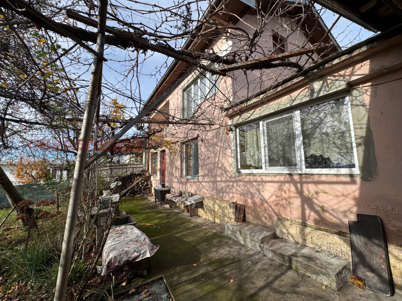 Продава КЪЩА, с. Мараш, област Шумен, снимка 3 - Къщи - 52781914