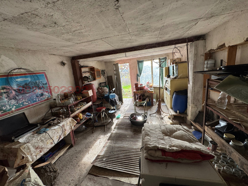 Продава КЪЩА, с. Мараш, област Шумен, снимка 16 - Къщи - 52781914