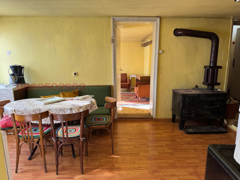 Продава КЪЩА, с. Мараш, област Шумен, снимка 6 - Къщи - 52781914