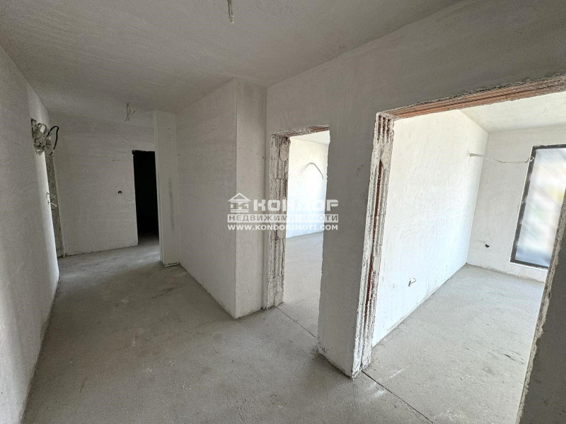 De vânzare  2 dormitoare Plovdiv , Țentâr , 245 mp | 32999930 - imagine [5]