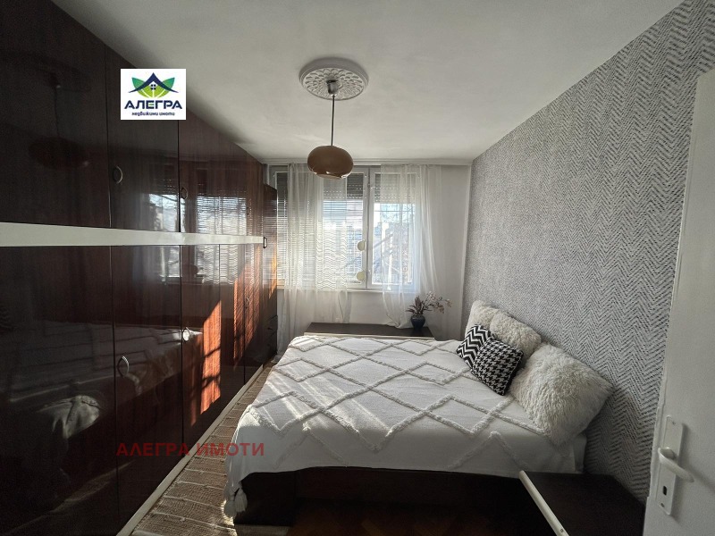 Продава 3-СТАЕН, гр. Пазарджик, Център, снимка 4 - Апартаменти - 53173875