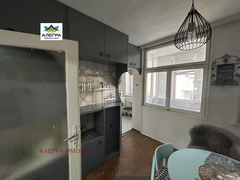 Продава 3-СТАЕН, гр. Пазарджик, Център, снимка 2 - Апартаменти - 53173875