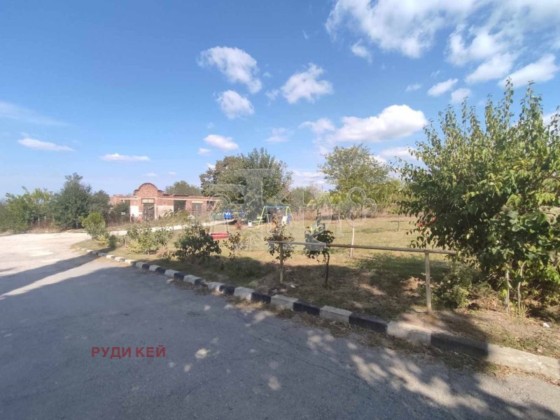 Продава КЪЩА, с. Китка, област Варна, снимка 5 - Къщи - 42247437