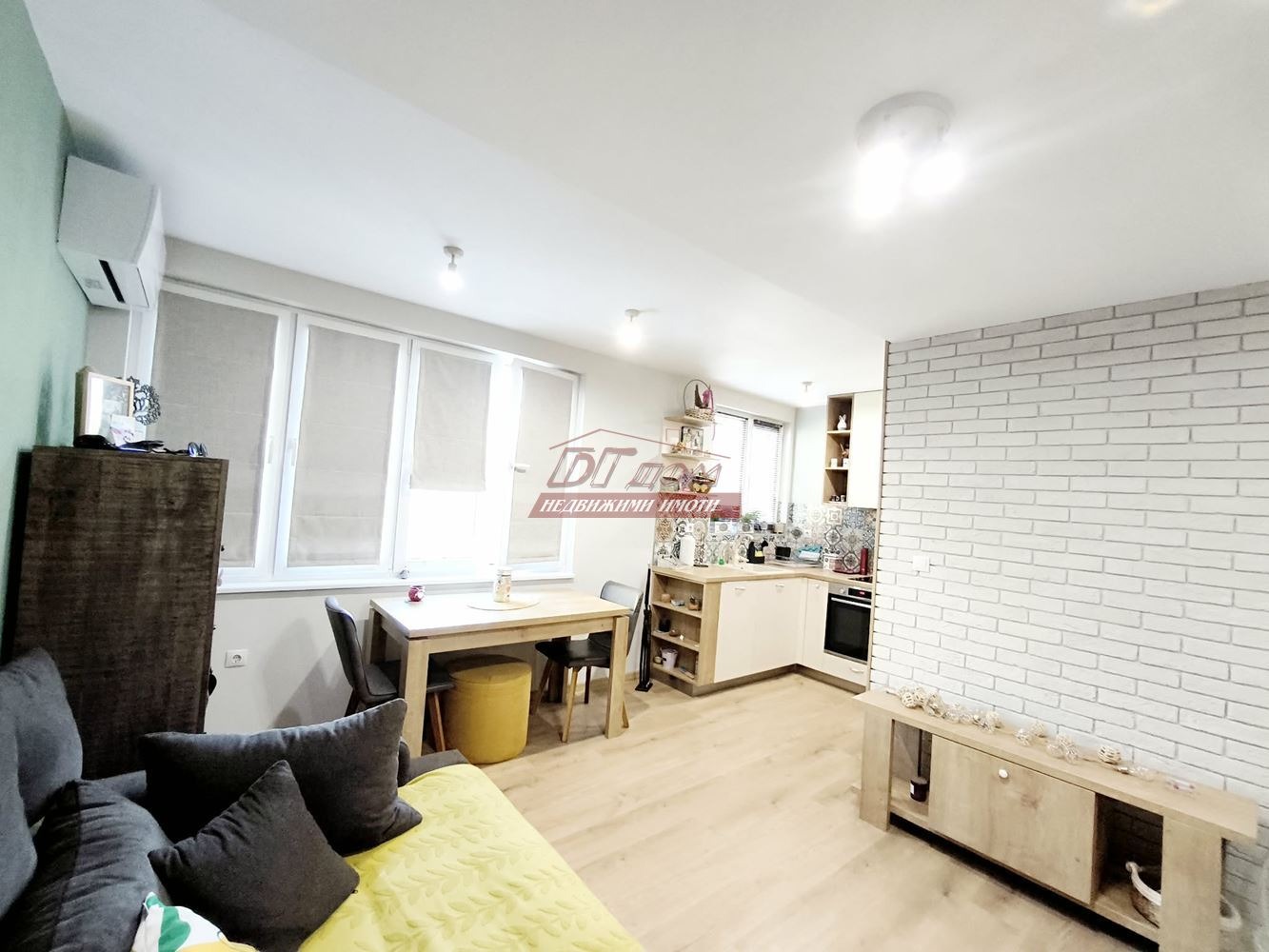 Продава 2-СТАЕН, гр. Пловдив, Въстанически, снимка 2 - Апартаменти - 54121224