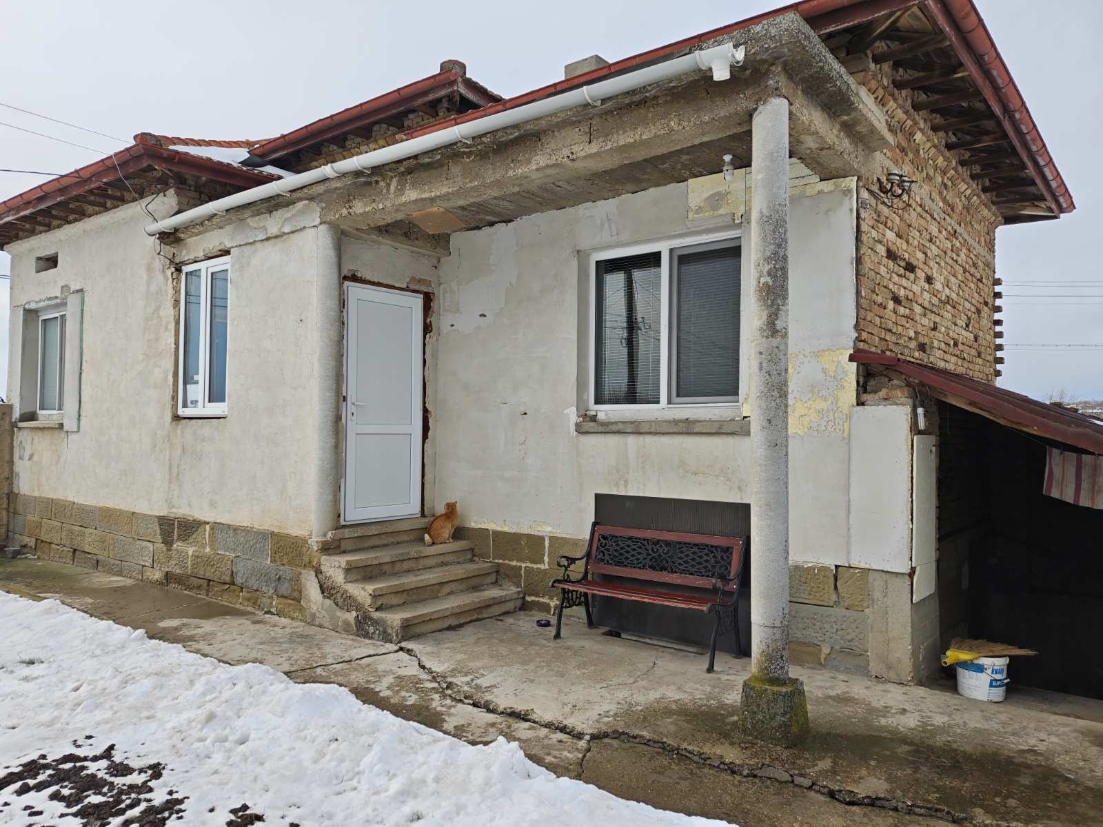 Продава КЪЩА, с. Дибич, област Шумен