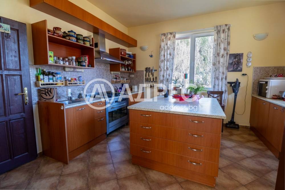 Продава КЪЩА, с. Маджаре, област София област, снимка 5 - Къщи - 56224085