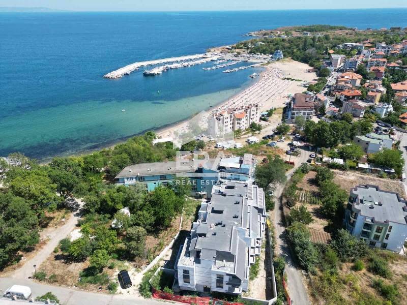 Продава  2-стаен, област Бургас, гр. Черноморец • 84 442 € • ID 81715338 — holmes.bg - [1] 