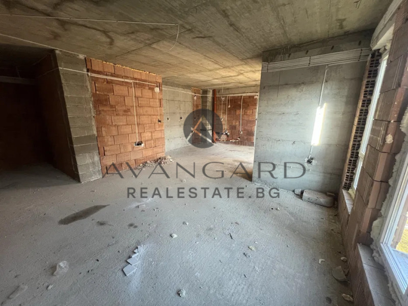 Продава 3-СТАЕН, гр. Пловдив, Остромила, снимка 2 - Апартаменти - 52651134