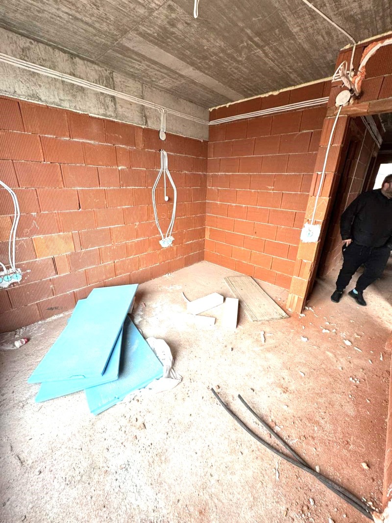 Till salu  3 sovrum Sofia , Karpuzica , 140 kvm | 68459667 - bild [8]