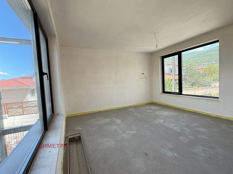Na prodej  Dům oblast Plovdiv , Markovo , 326 m2 | 68762099 - obraz [7]