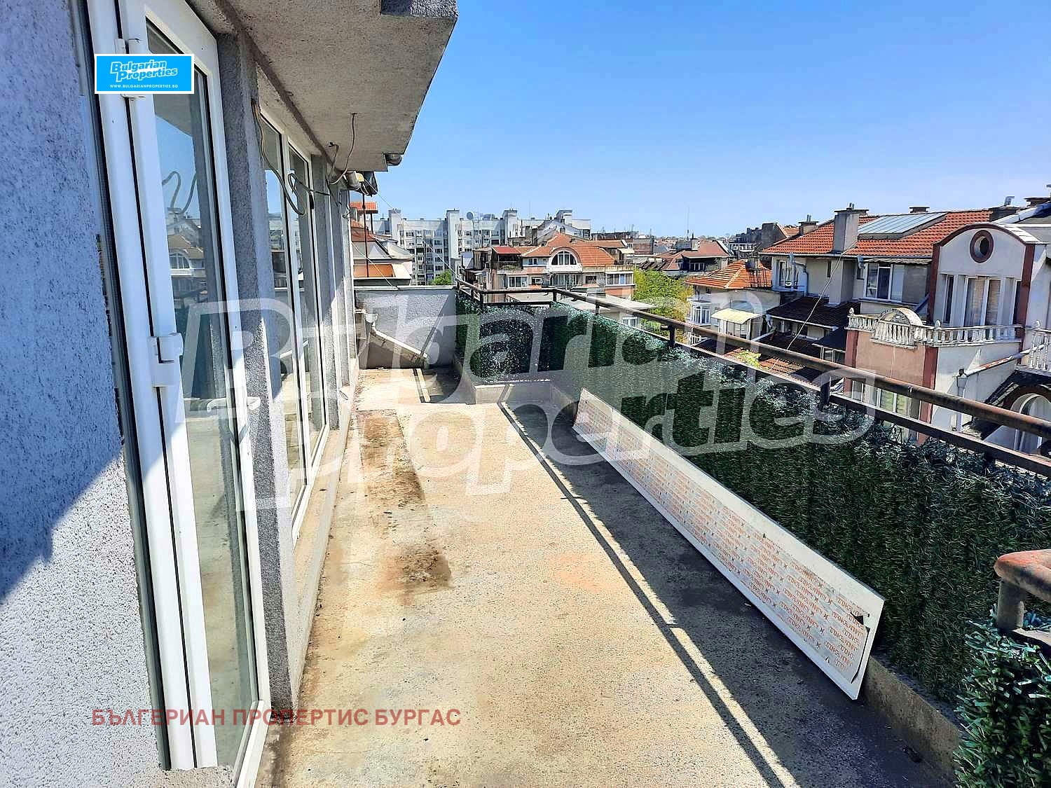 Продава МНОГОСТАЕН, гр. Бургас, Възраждане, снимка 2 - Апартаменти - 53023174