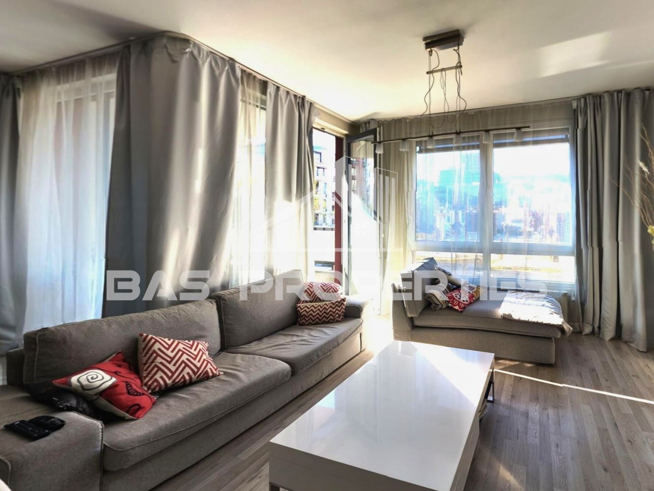 Продава МНОГОСТАЕН, гр. София, Полигона